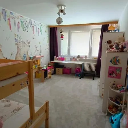 3 Bedroom Flat In A Quiet Spot Of *
